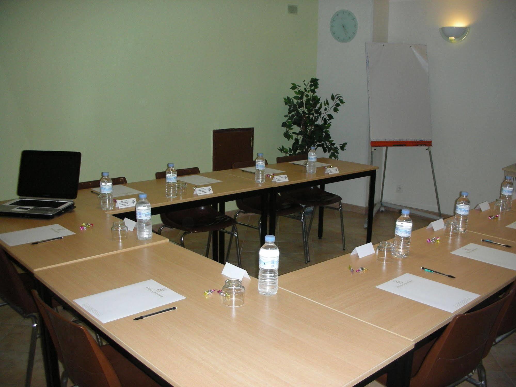 Hotel Castellane 2*